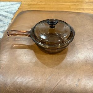 Corning Amber Vision Ware 0.5L Sauce Pot Pan with Spout and Lid